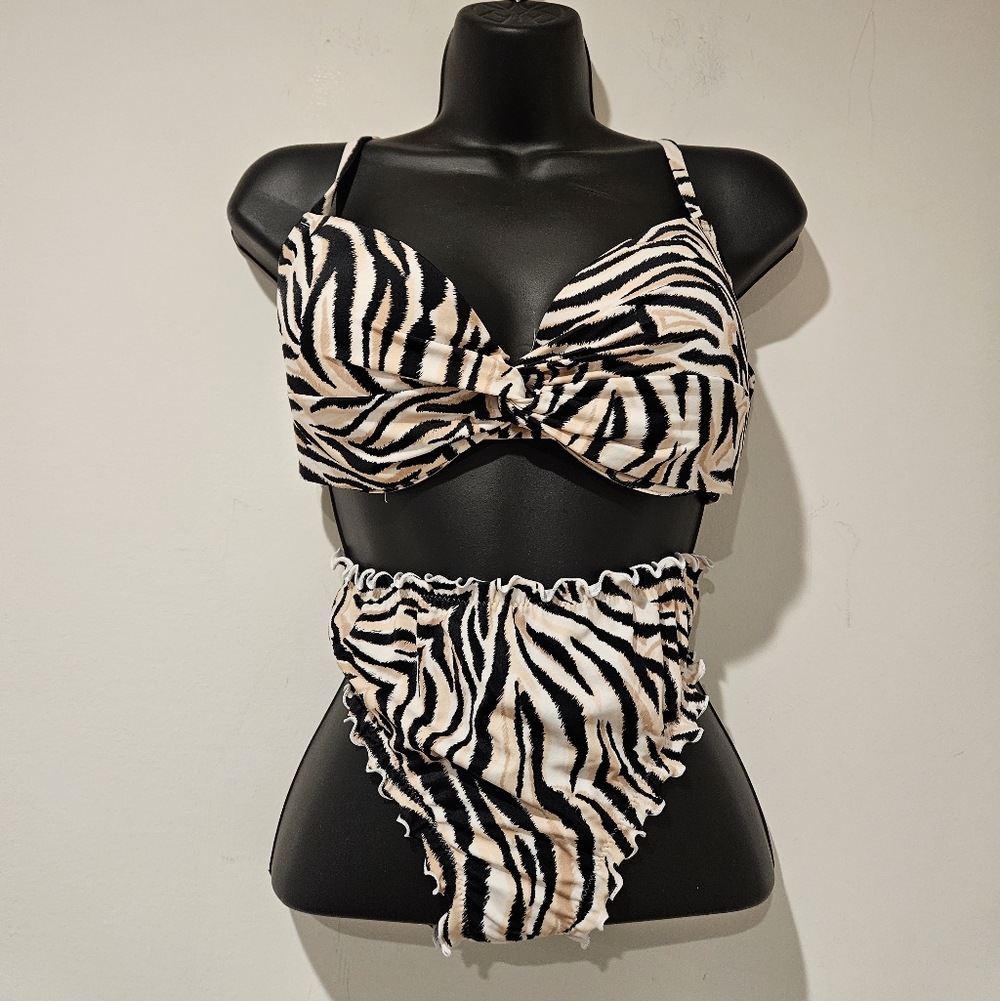 Shade & Shore Zebra-Print Bikini Set - Black & Cream, Top Size 36D, Bottom XL